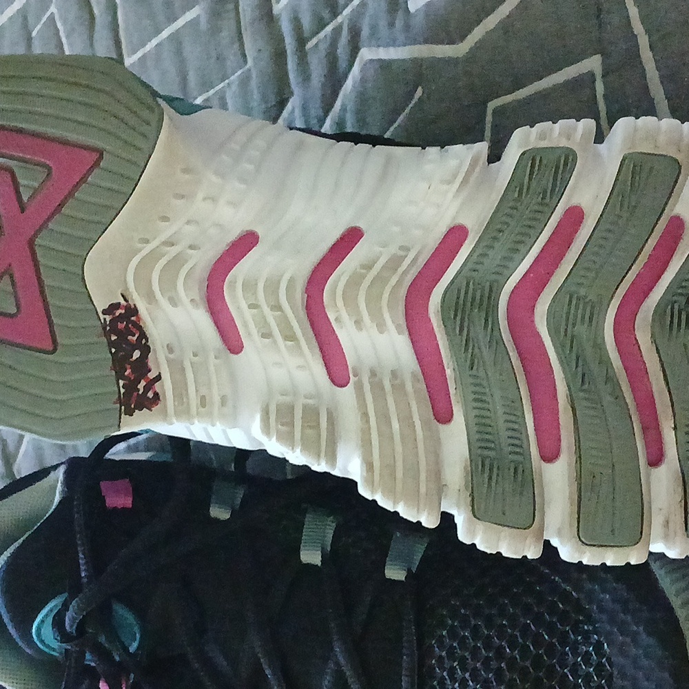 Nike Black and Blue Women's Sneakers - Picture 7 of 7